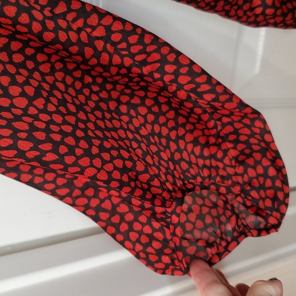 ❤❤❤ Valentine's Heart Romantic Blouse! NWOT Size Small ❤❤❤ - Picture 8 of 16